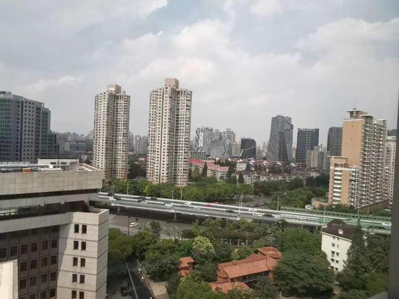 合同責(zé)任由合同當(dāng)事人承擔(dān)是否涉及第三人？深圳合同糾紛律師來(lái)回答
